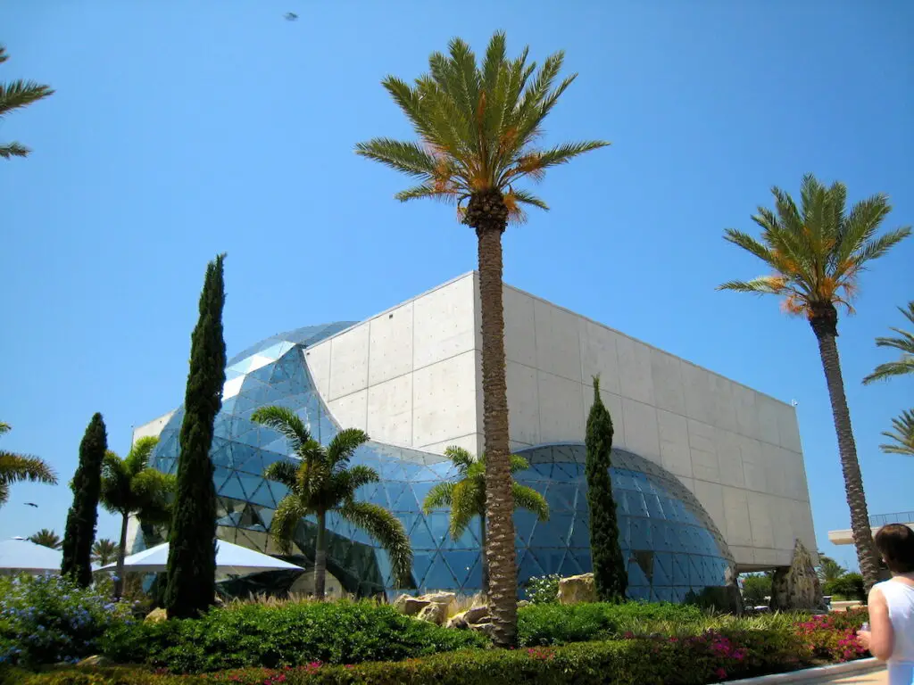 Florida - Natur & Kultur - das Dali-Museum in St. Petersberg 