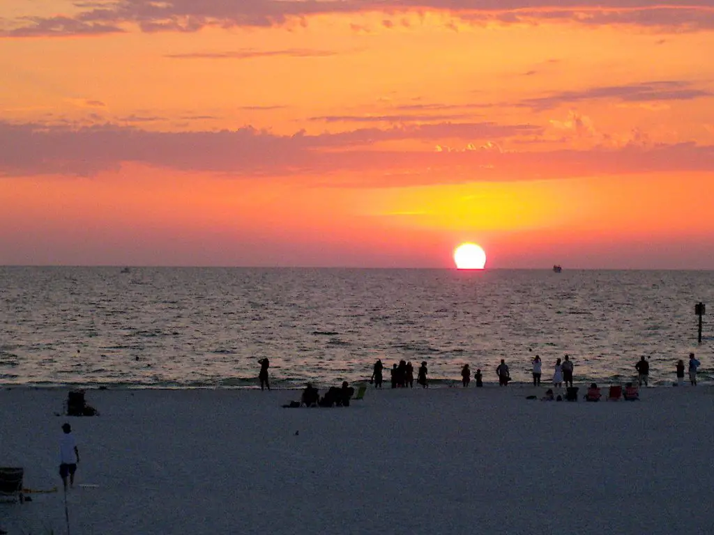 Feiern Sie mit! Sonnenuntergang in Clearwater Beach