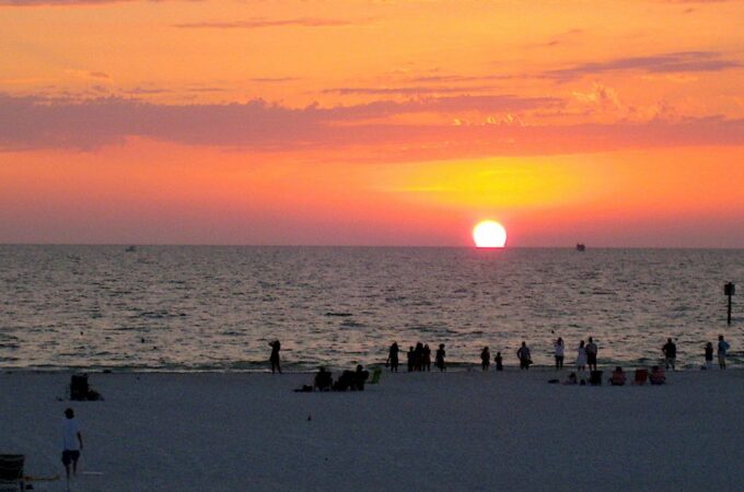 Feiern Sie mit! Sonnenuntergang in Clearwater Beach