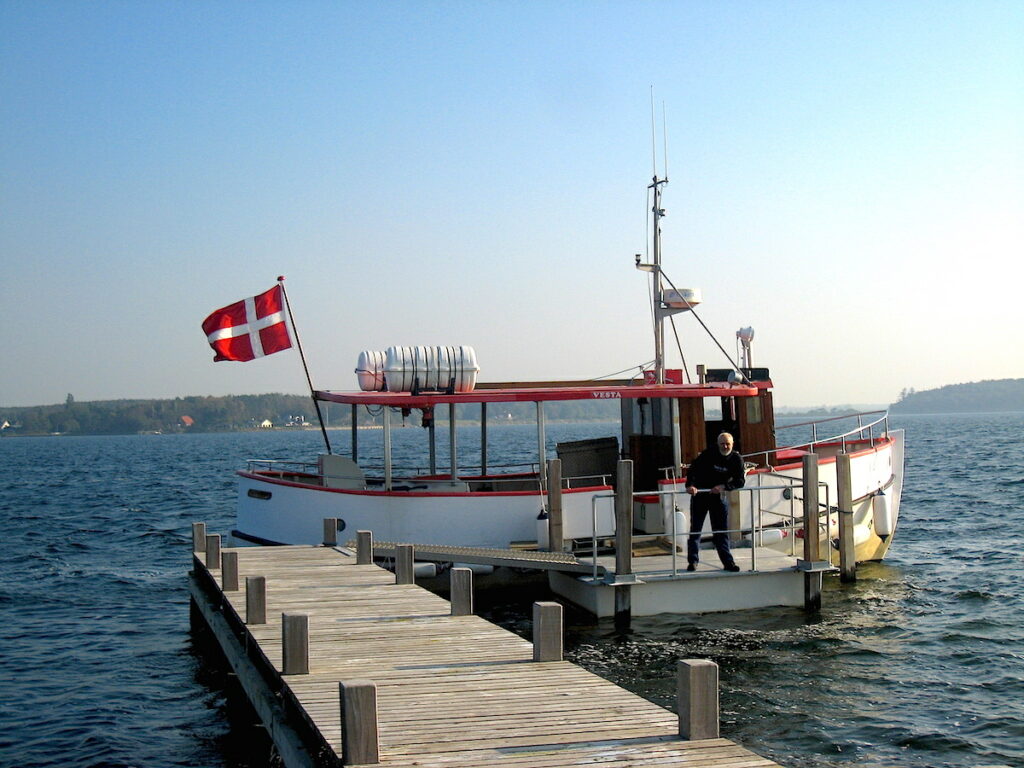 Postbootführer Otto Paludan auf Lolland