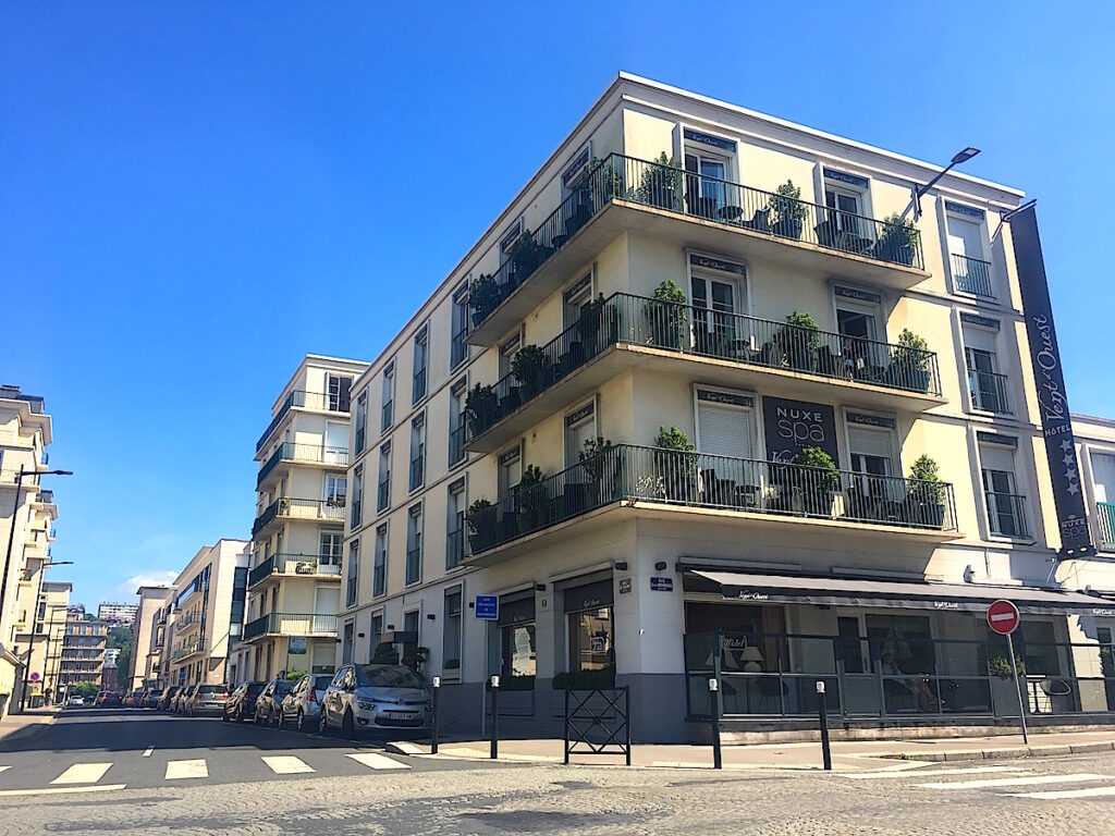 Schönes Boutique-Hotel unmittelbar neben der Kirche in Le Havre