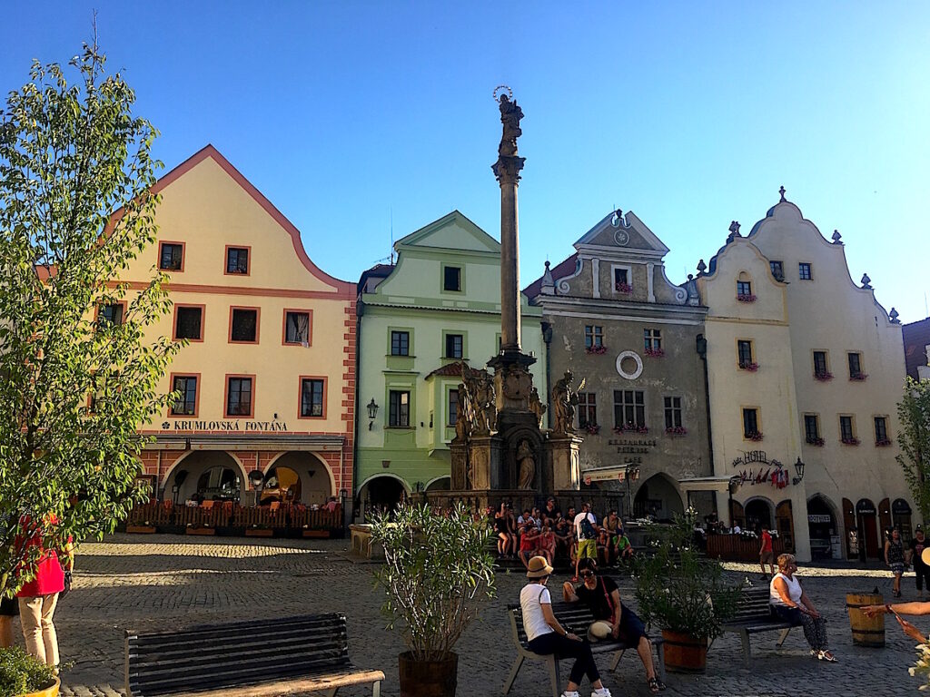 Tschechien - Der barocke Marktplatz von Böhmisch Krumau 