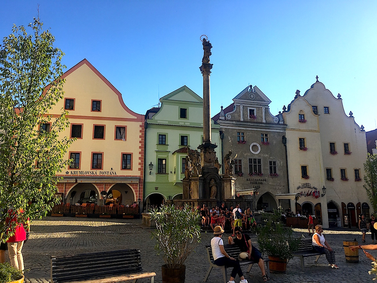 Tschechien - Der barocke Marktplatz von Böhmisch Krumau