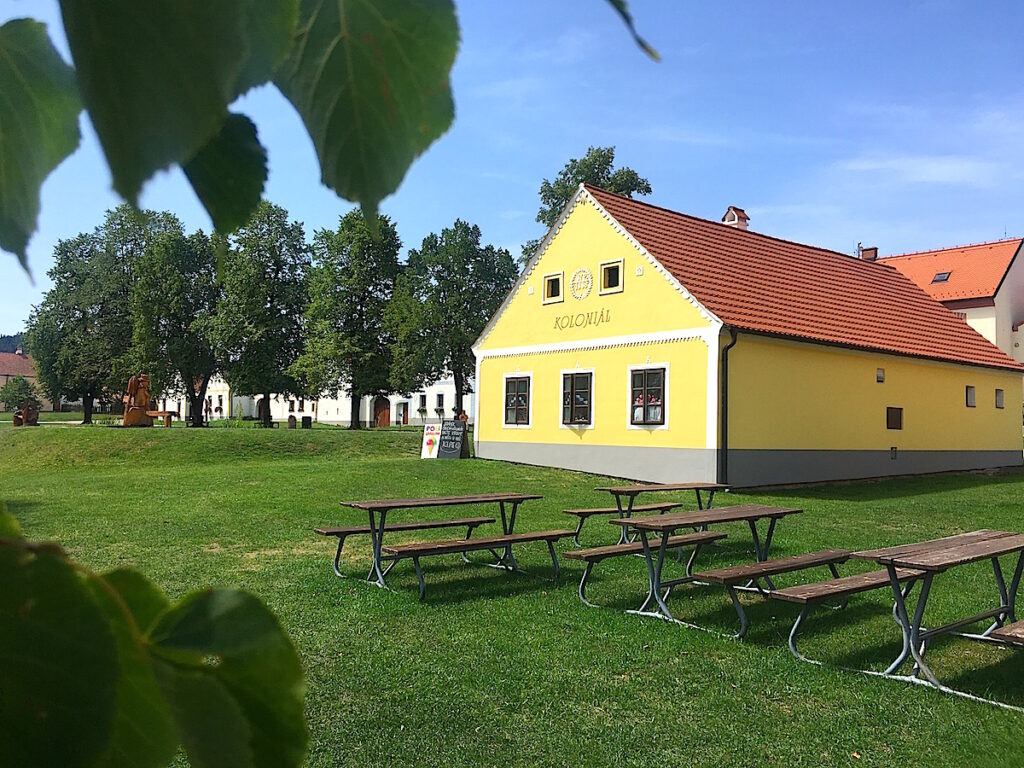 Ländliche Idylle in Holašovice