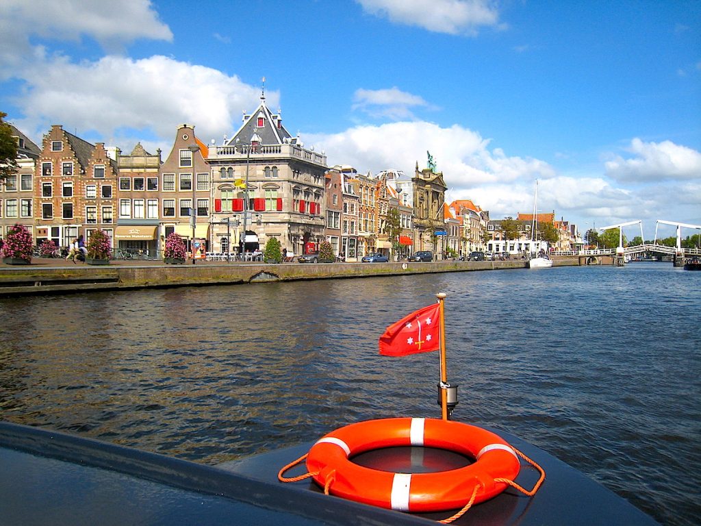 Haarlem in Holland bietet Hollands Schönheiten auf kleinem Raum
