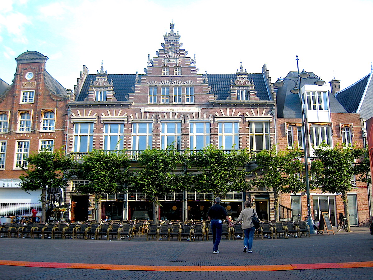 Haarlem in Holland hat eine fast komplett erhaltene Altstadt