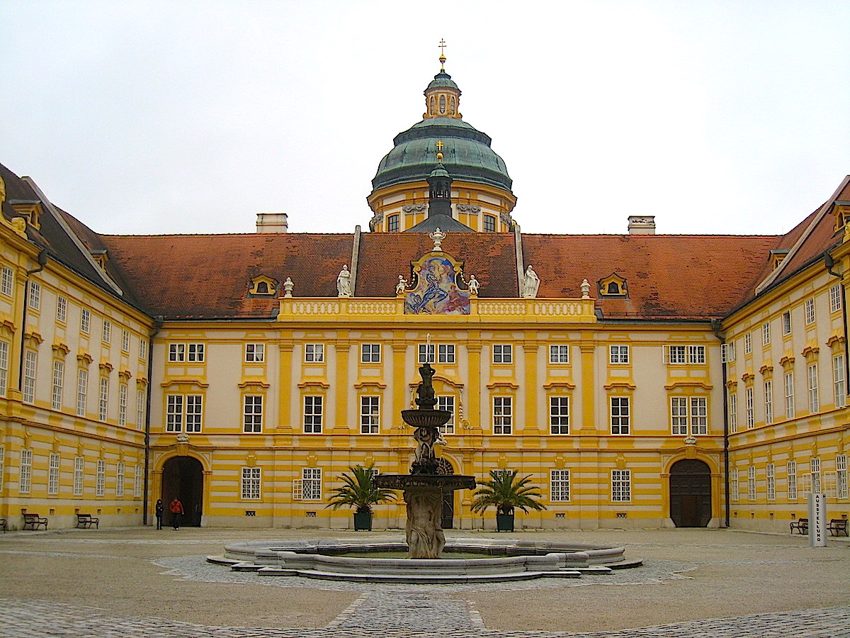 Der Klosterurlaub in der Wachau führt ins Stift Göttweig