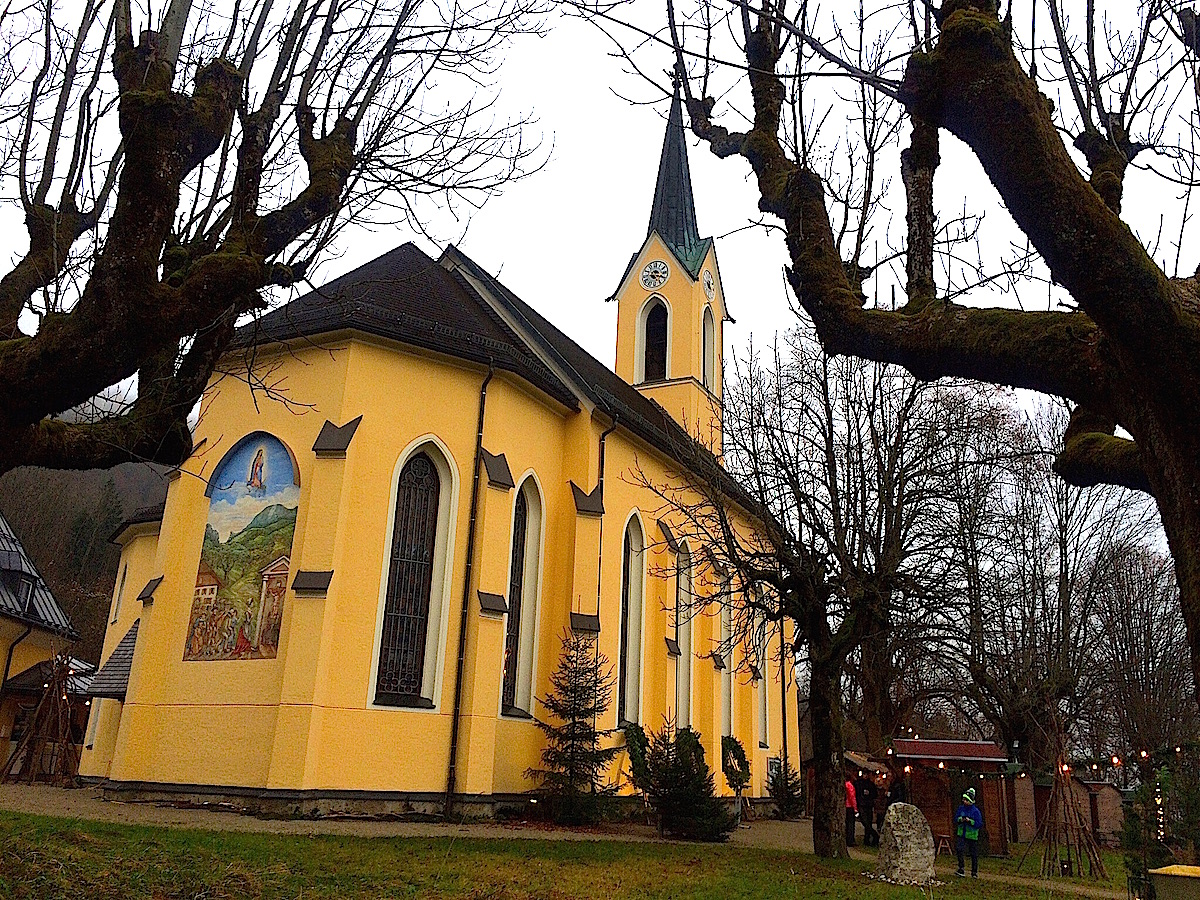 Top 5 der überraschendsten Weihnachtsmärkte - die kleine Kirche in Guggenthal