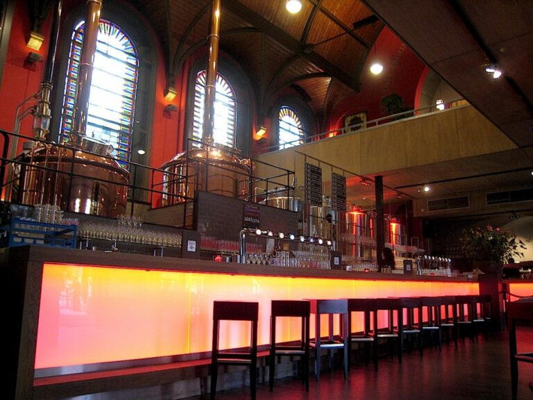 Haarlem in Holland Grachten & Gemütlichkeit