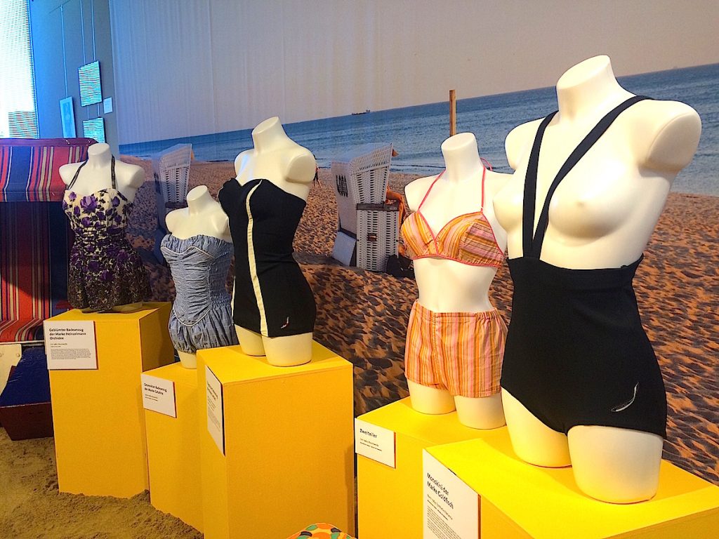 NRW zum Nulltarif - kostenlose Ausflüge - Der Monokini von Rudi Gernreich ist in der Wechselausstellung zu bewundern