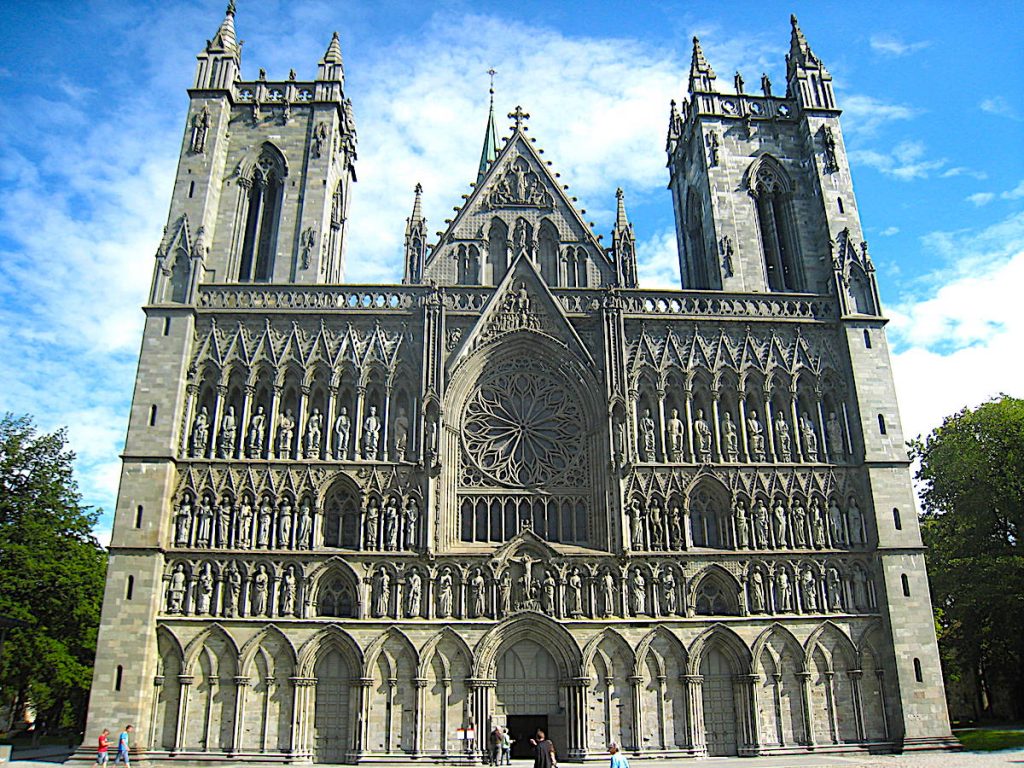 Die imposante Kathedrale im norwegischen Trondheim