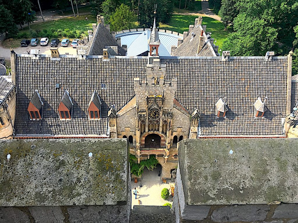 Schloss Marienburg Hof 