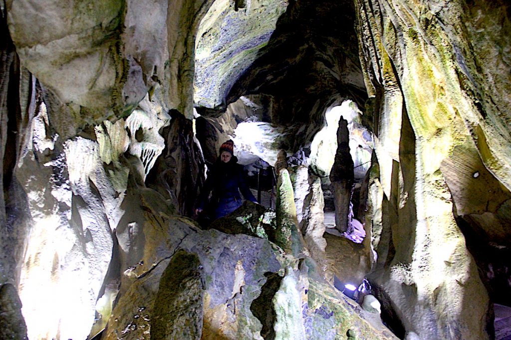 5 x Winterzauber in Deutschland - Überall mutet die Höhle anders an