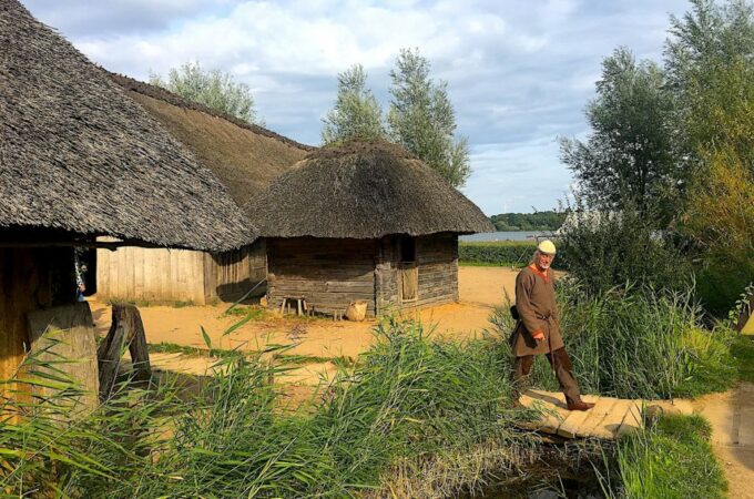 Haithabu und Danewerk Reinhard Eriksen im Freilichtmuseum