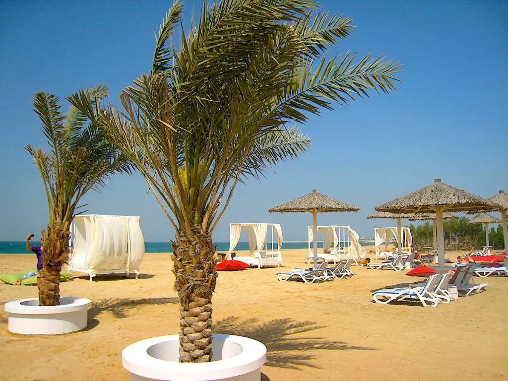 Für viele die Hauptattraktion in Ras al Khaimah - der ellenlange Strand