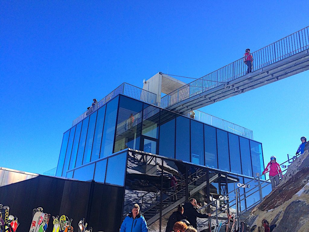 Das Ice Q ist ein architektonisches Meisterwerk und ein Drehort der Kultserie
