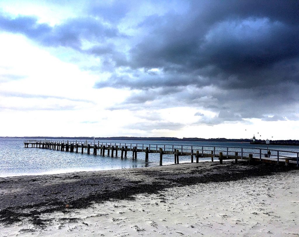 Die schönsten Zugreiseziele - mit der Bahn an die Ostsee. 