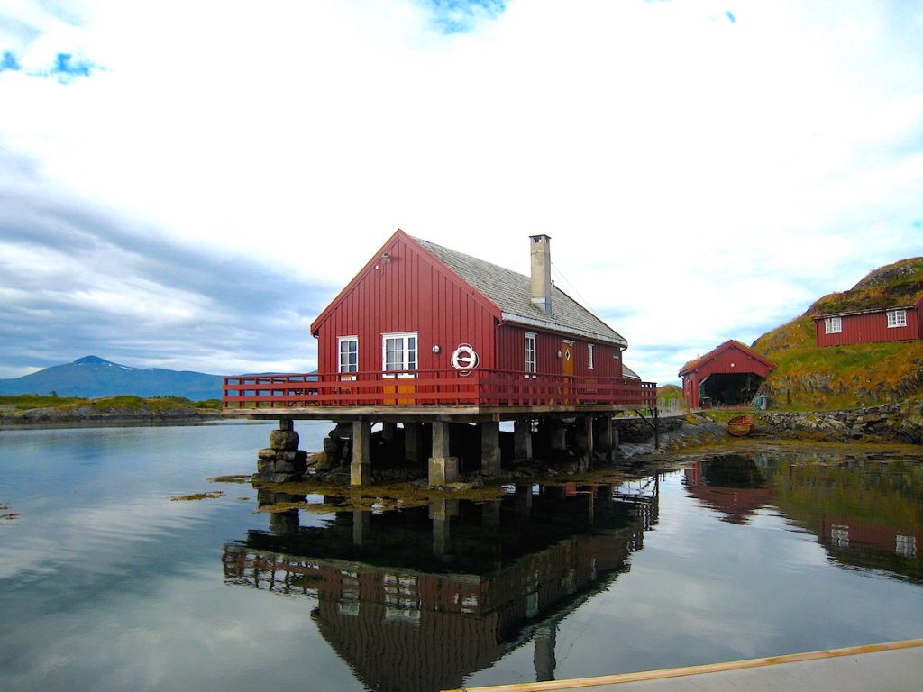 Die Insel Håholmen in Fjordnorwegen