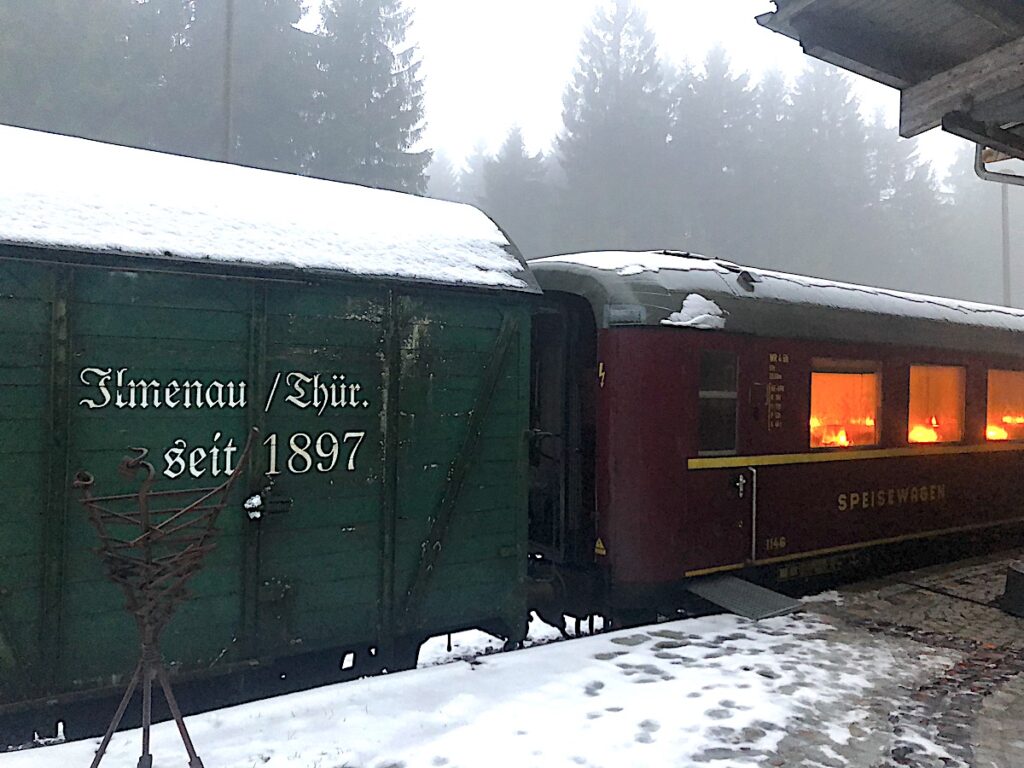 Ein Hauch Orient-Express auf dem Rennsteig im Winter.