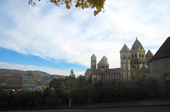 Jahrhundertealt - das Kloster Maria Laach