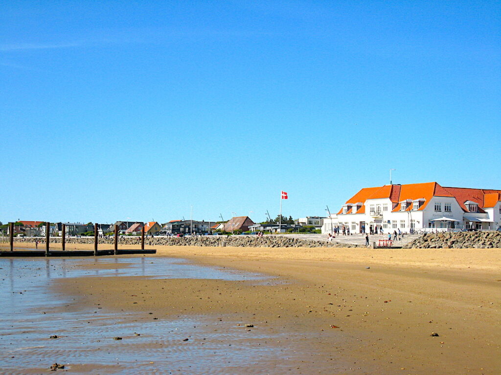 Dänemarks schönste Orte - dazu zählen gelegentlich auch Hotels, wie das Hjerting Badehotel in Esbjerg.