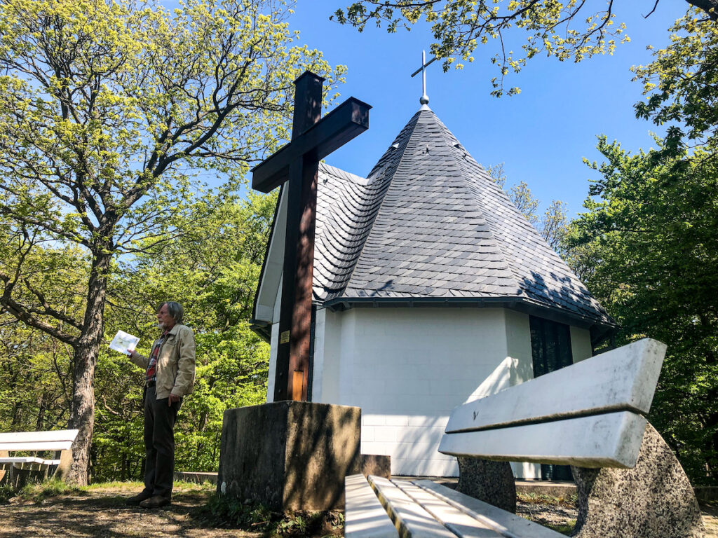 Wandern im Sauerland zur Kreuzkapelle in Düdinghausen