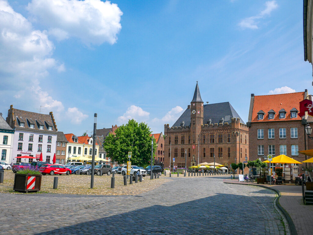 Das Mittelalterstädtchen Kalkar am Niederrhein ist am Reißbrett entstanden.