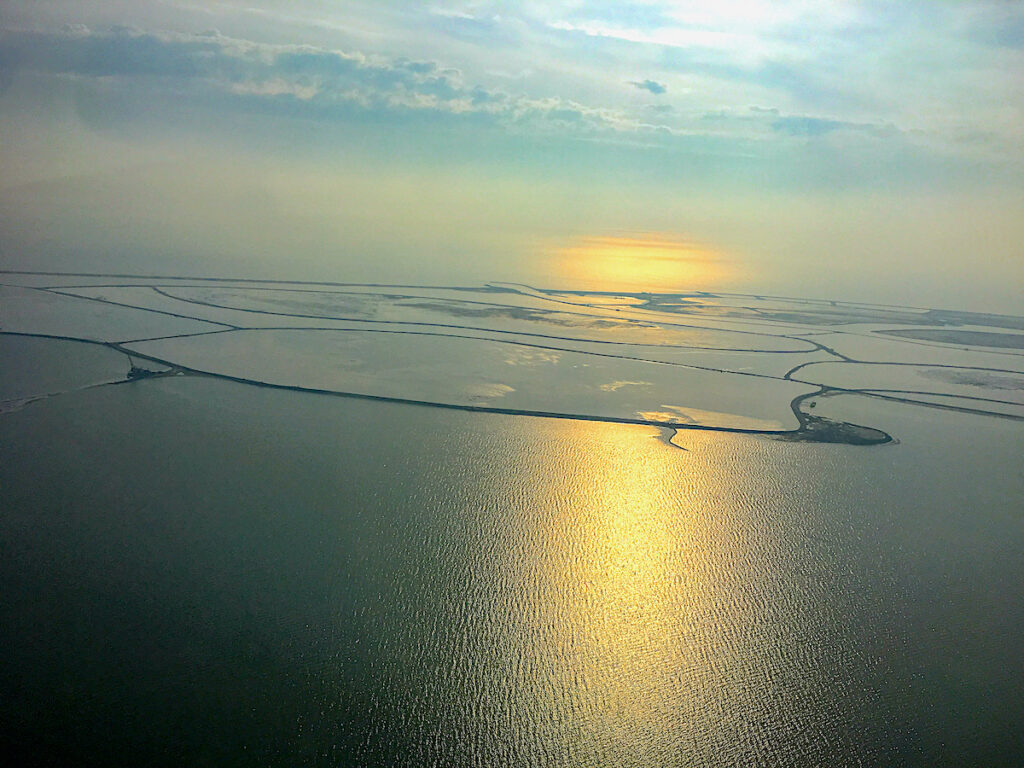 Die Marker Wadden sind heute durch einen Deich vom IJsselmeer abgetrennt.