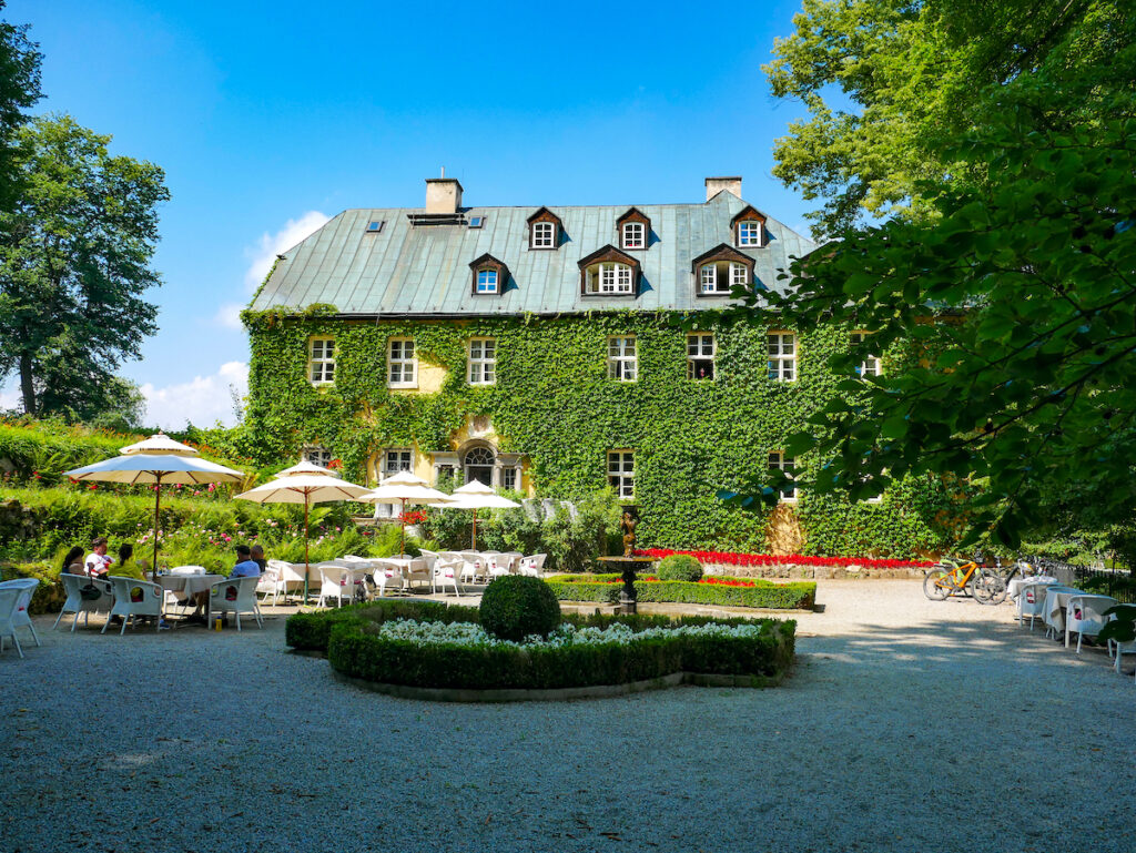 Das Hirschberger Tal bietet Schlossurlaub zu bezahlbaren Preisen