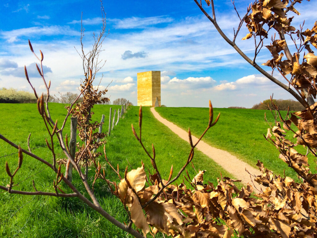 Die Bruder Klaus Kapelle bietet ein besonderes Eifel-Erlebnis