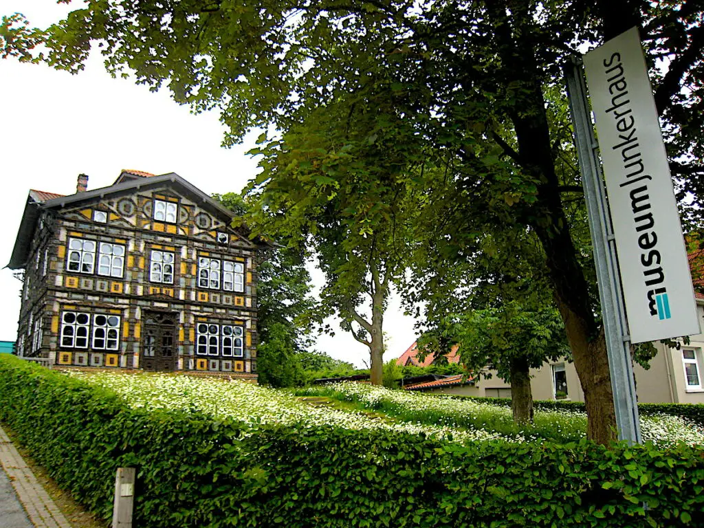 Das legendäre Junkerhaus in Lemgo zählt zu den größten Sehenswürdigkeiten in NRW.