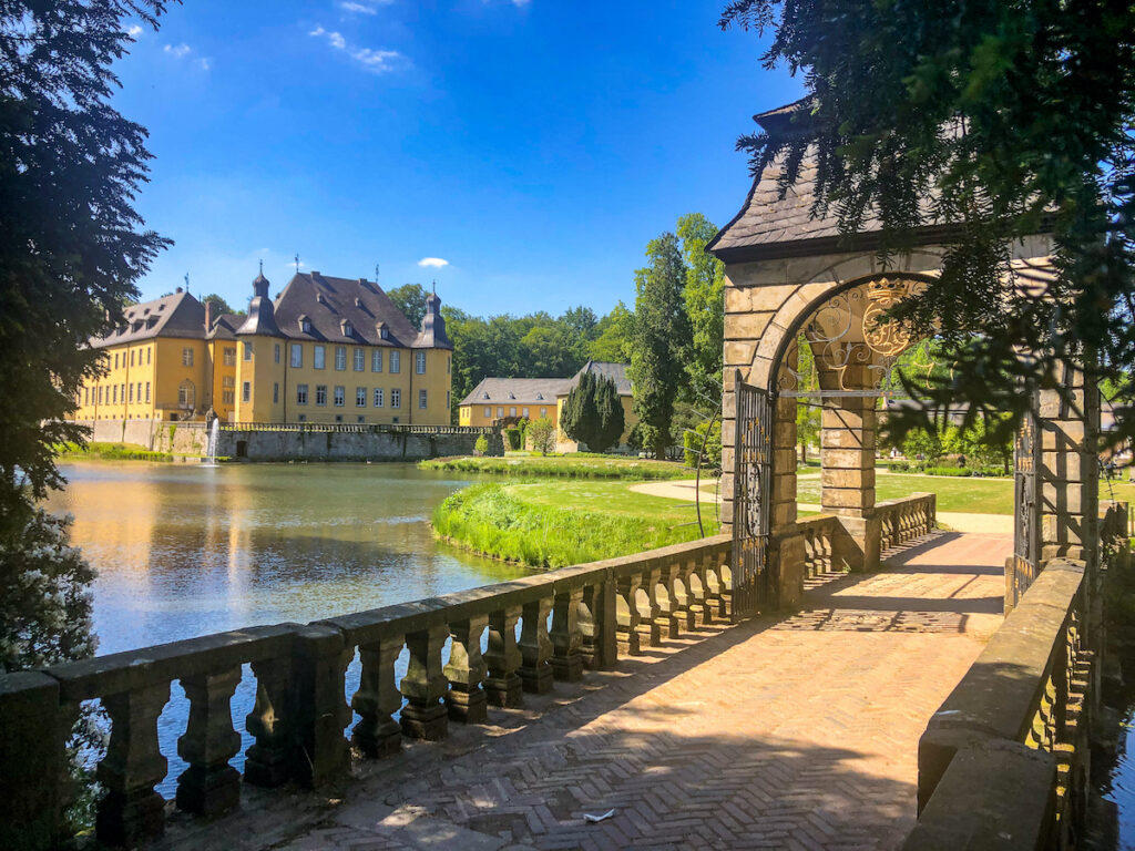 Romantisch übernachten im Gartenreich - das ist auf Schloss Dyck möglich