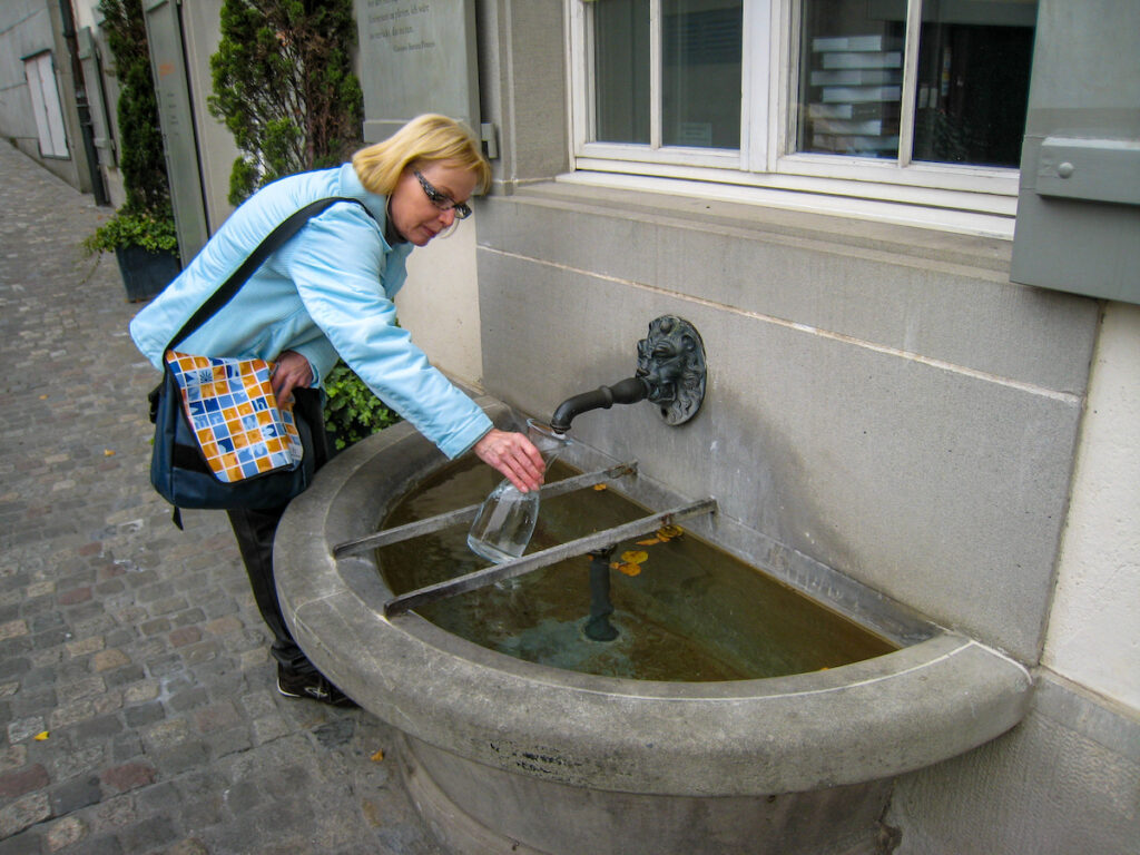 ie 10 lebenswertesten Städte der Welt – Zürich bietet überall Quellwasser