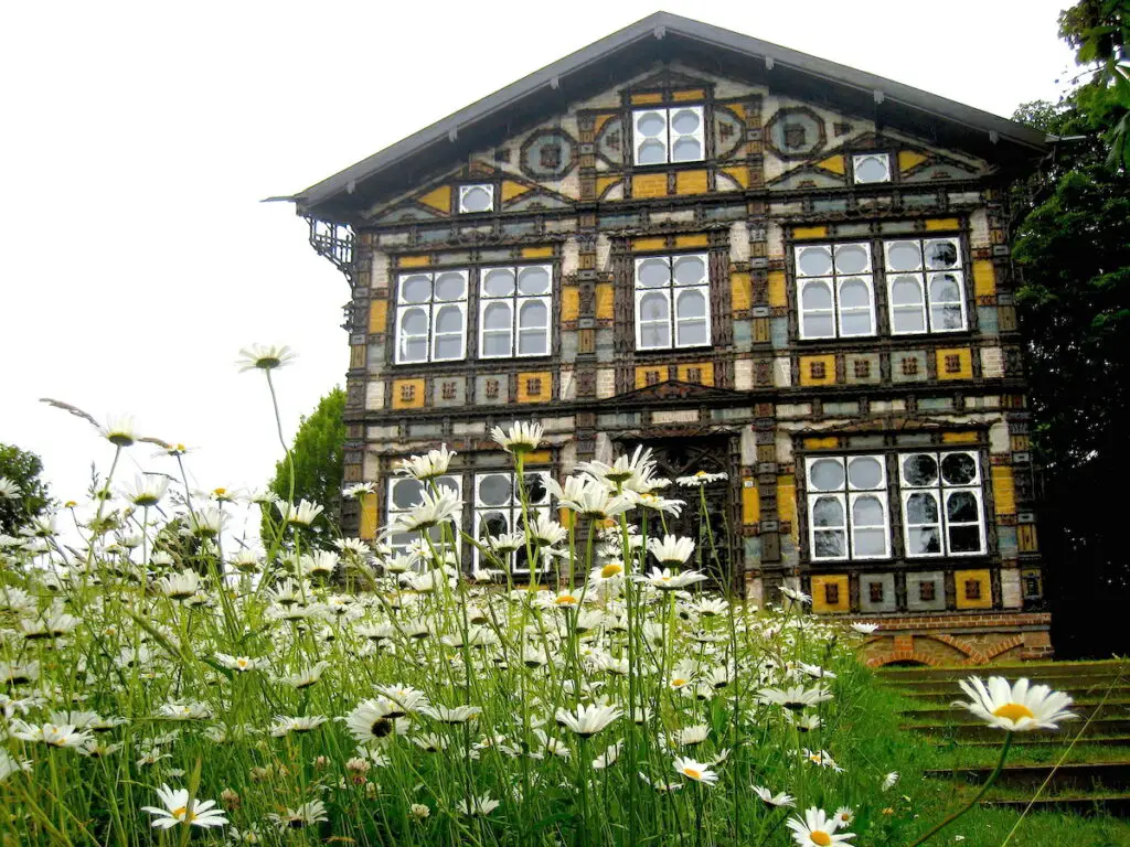 Geheimnisumwitterten Ort in NRW - das Geisterhaus in Lemgo