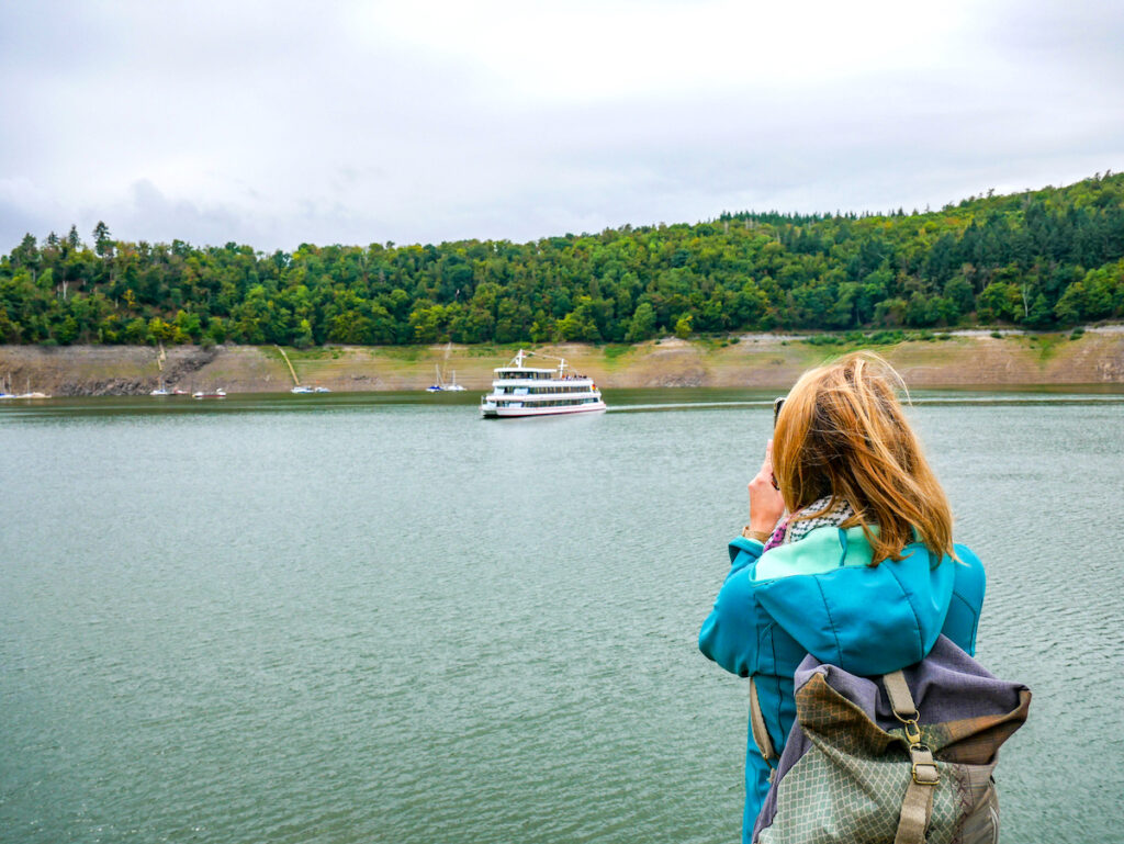 Schifffahrten über den Edersee sind beliebt