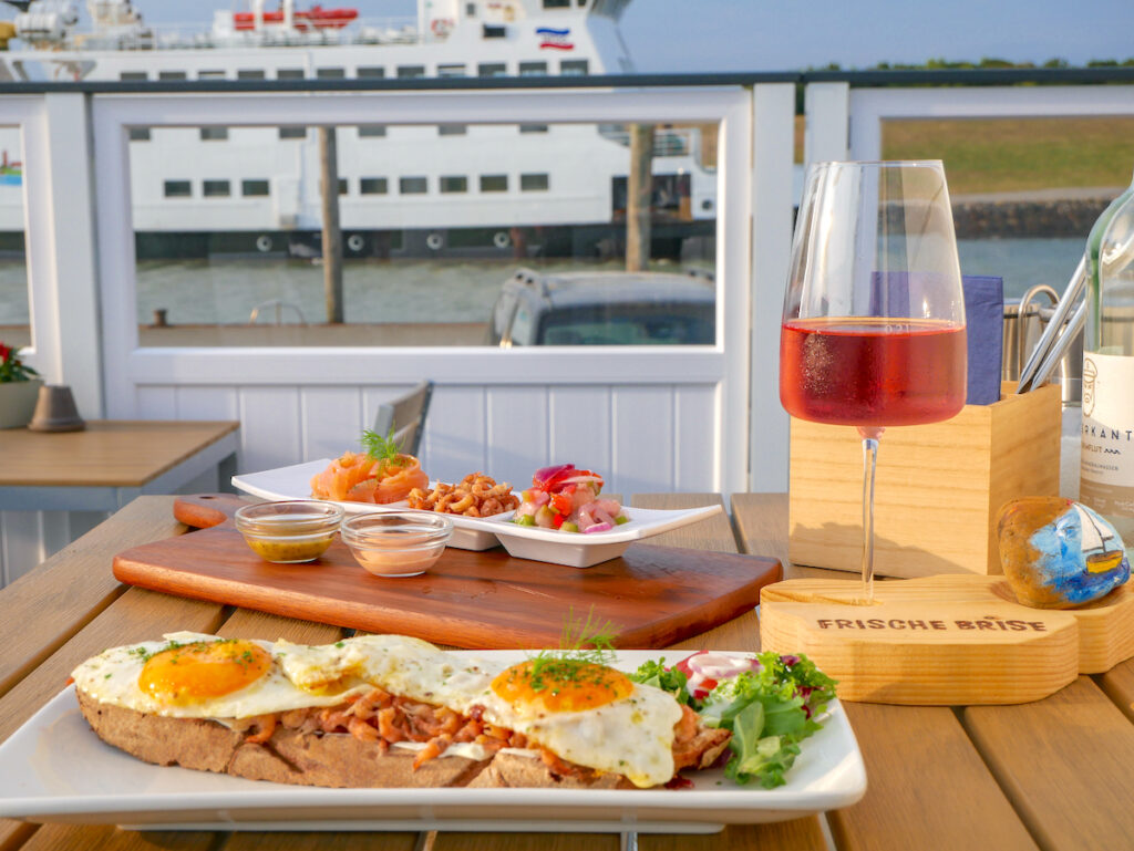 Köstliches Krabbenbrot das "Nationalgericht" auf Pellworm