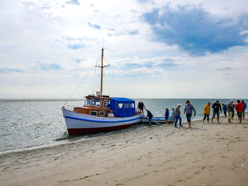 Wattwanderungen auf historischen Spuren in Nationalpark Wattenmeer