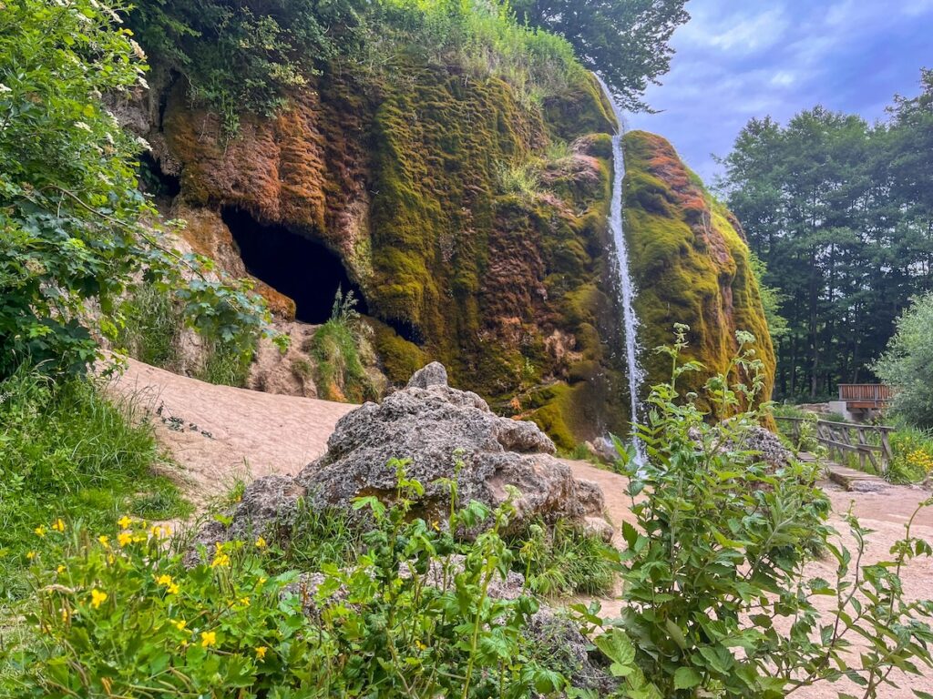 Naturdenkmal Dreimühlen Wasserfall in Uxheim