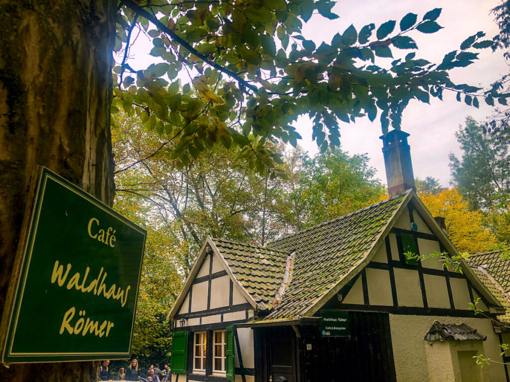 Das idyllische Waldhaus Römer in Leverkusen