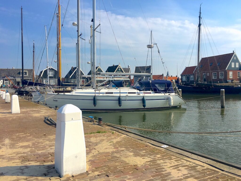 Volendam – Schönheit und Tragik am IJseelmeer