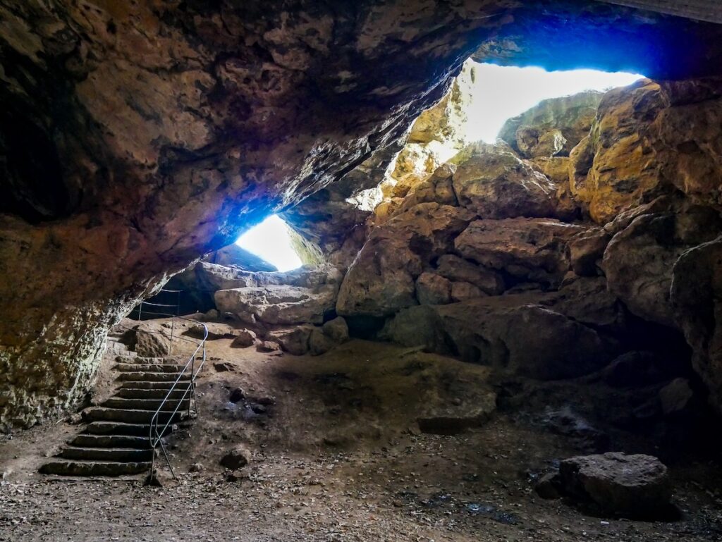 Spazierwege in NRW – auf der Eifelschleife durch die Kakushöhle