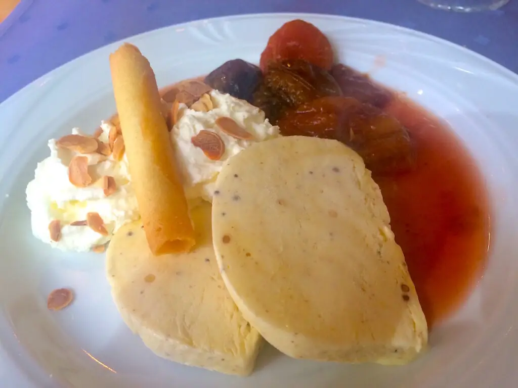 Das Restaurant "Schnabuleum" in Monschau bietet Senfgerichte 