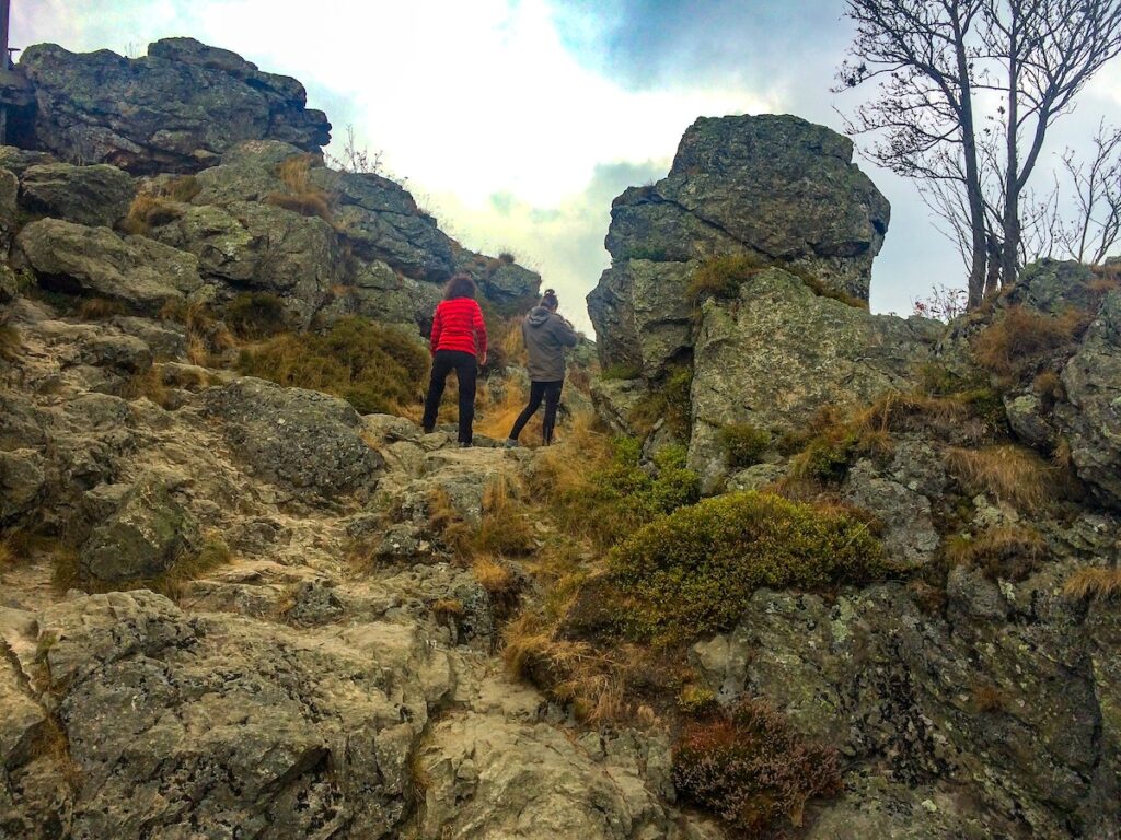 Klettern auf einem Nationalen Naturmonument - die Bruchhauser Steine in Olsberg