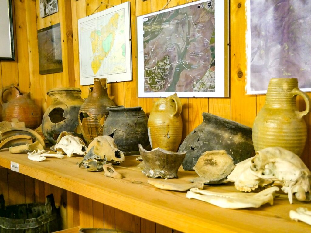 Pellworm - das Rungholt Museum mit seinen kuriosen Fundstücken ist eine der größten Sehenswürdigkeiten auf der Insel