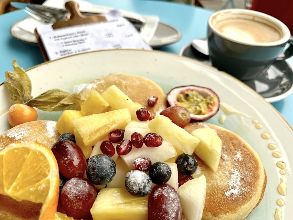 Frühstücken in Ehrenfeld - das Café Bohnenfeld bietet vegane Pancakes