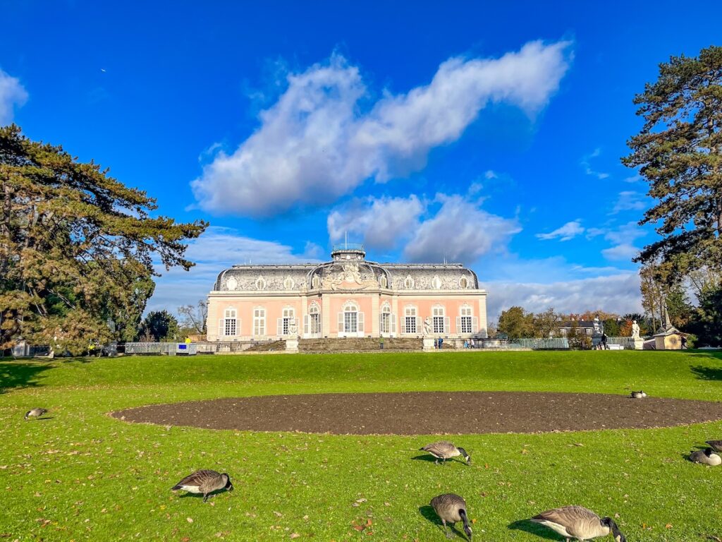 Düsseldorf Sehenswürdigkeiten - die Gärten von Schloss Benrath