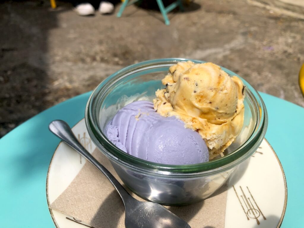 Die Eisdielerin – kreatives Eis im lauschigen Innenhof