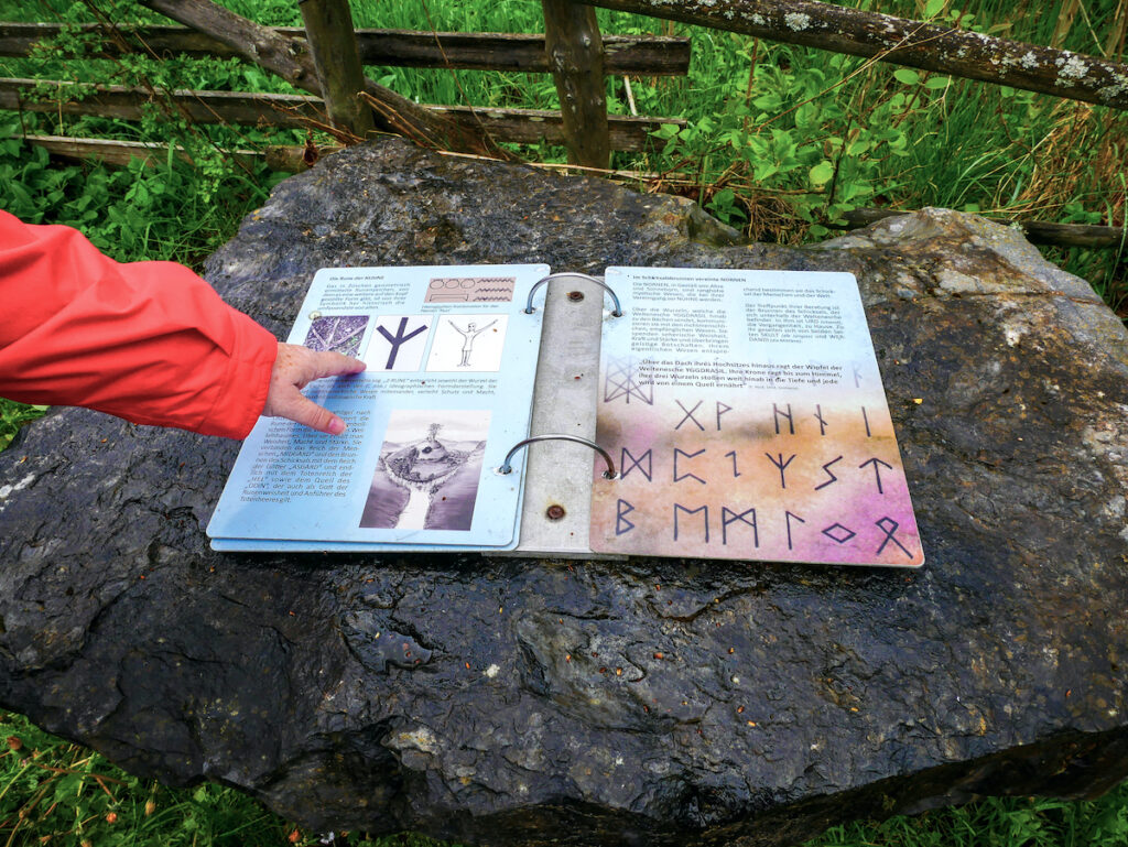 Der Mythen- und Sagenweg in Züschen