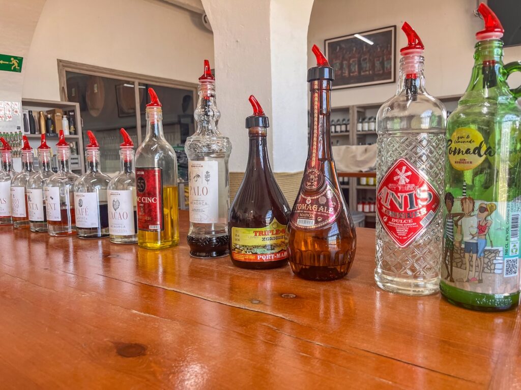 Menorca Highlights: der Gin der Destillerie Xoriguer