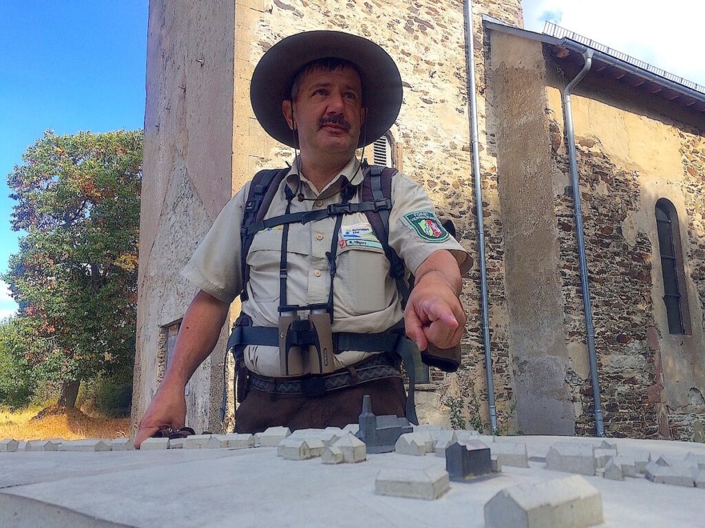 Ranger im Geisterdorf Wollseifen